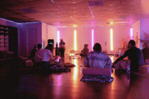 Mayuly Magnavita facilitating Reiki at The Healing Tree Collective in Tempe, Arizona