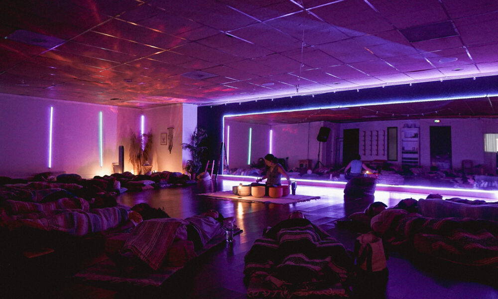 Nereyda Martinez facilitating a sound bath for a private group wellness session at the healing tree collective in Tempe, Az